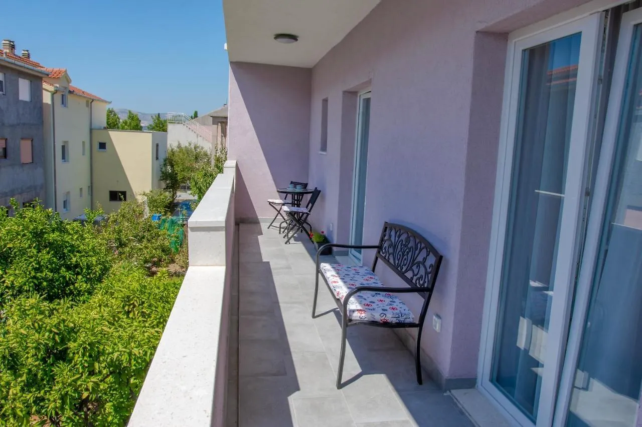 Apartment Ana Kastela Croatia