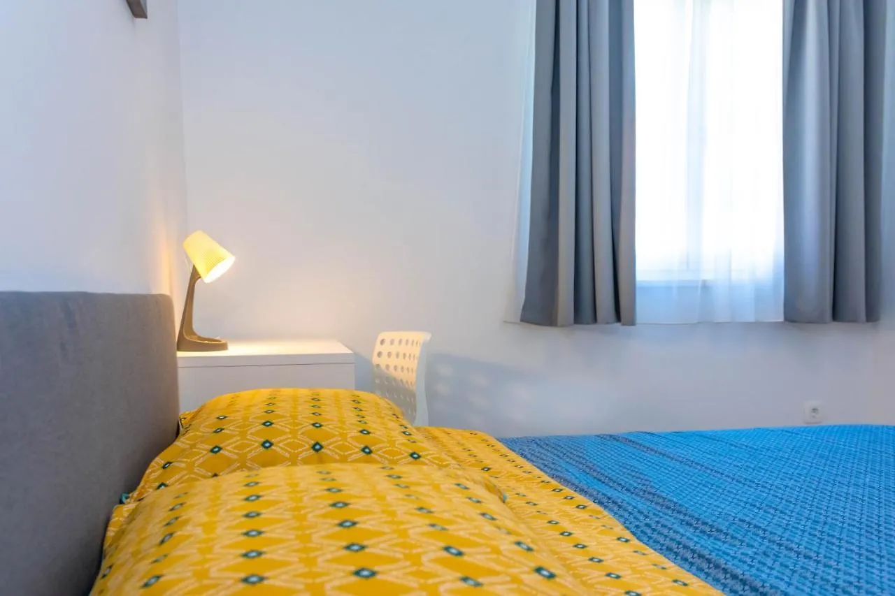 Apartment Ana Kastela 0*,  Croatia