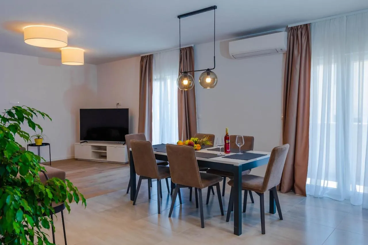 Apartment Ana Kastela 0*,
